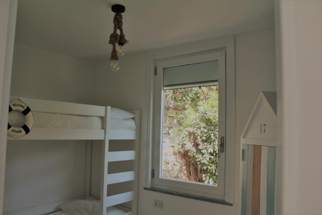 Conca Verde: Beachfront Villas with Private Jacuzzis Andora Exterior photo