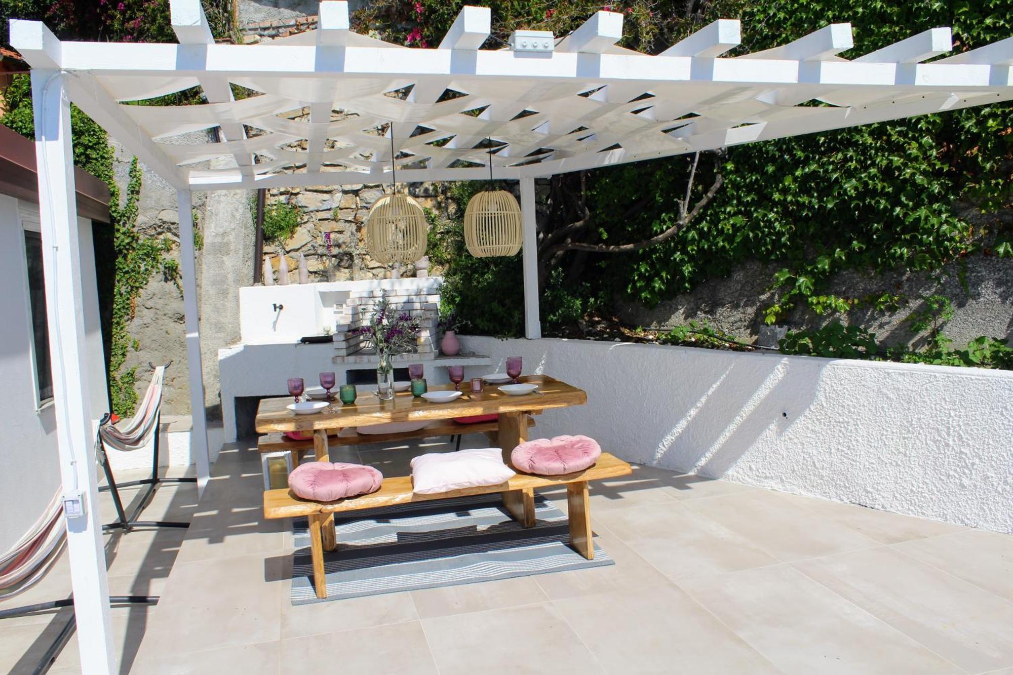 Conca Verde: Beachfront Villas with Private Jacuzzis Andora Exterior photo